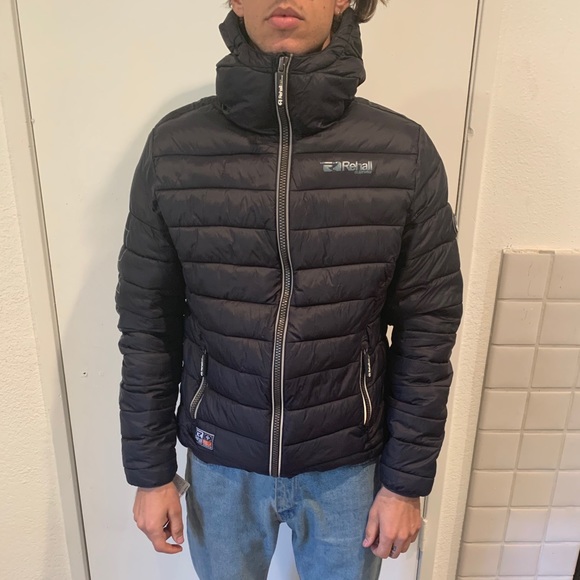 *15% OFF* Euro Hooded Puffer (Bundle + Save) - Picture 3 of 5